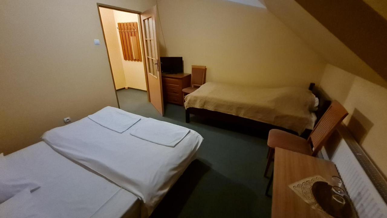 Hotelik Orlik Legnickie Pole Exterior foto