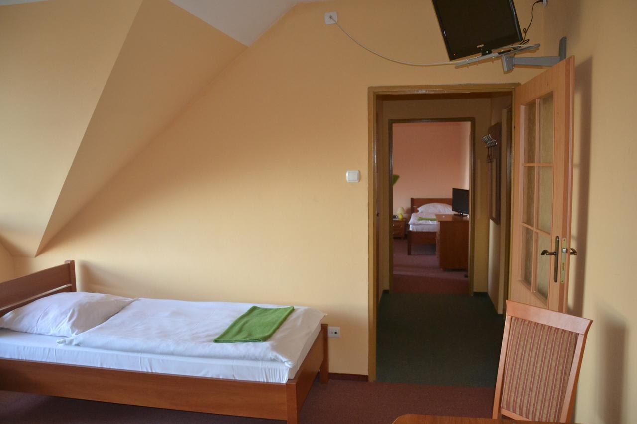 Hotelik Orlik Legnickie Pole Quarto foto